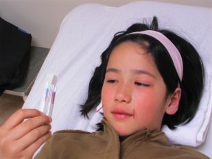 Acupunctuurbehandeling kind